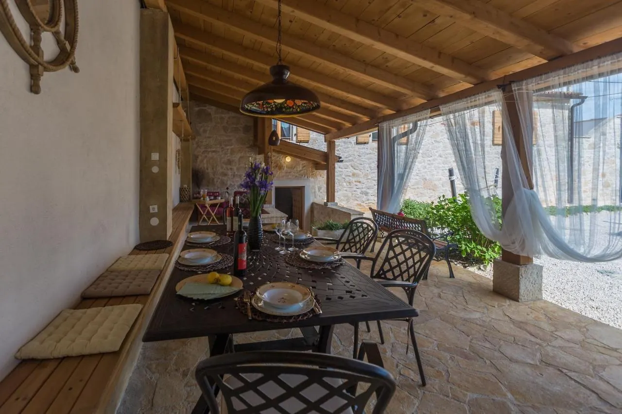 Casa Jagoda Višnjan Villa